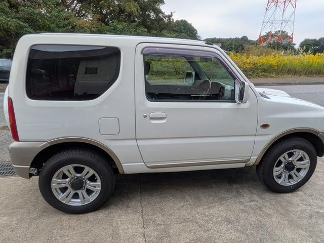 ジムニー ランドベンチャー 前席パワーウインドウ 助手席エアバック 4WD車 キーレス付 PS ABS付 取説&記録簿 電動格納式ミラー ATエアコン 外装再塗装済み(8枚目)