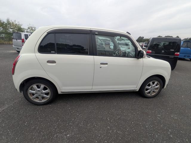 ミラジーノ プレミアムＬ　ＤＶＤ再生可能　パワーウインドウ　盗難防止装置　パワーステアリング　禁煙車　キーレスキー　運転席エアバック　ＳＤナビ　ＡＢＳ　ダブルエアバッグ　ワンセグ　記録簿　電格ドアミラー　ＡＣ（8枚目）