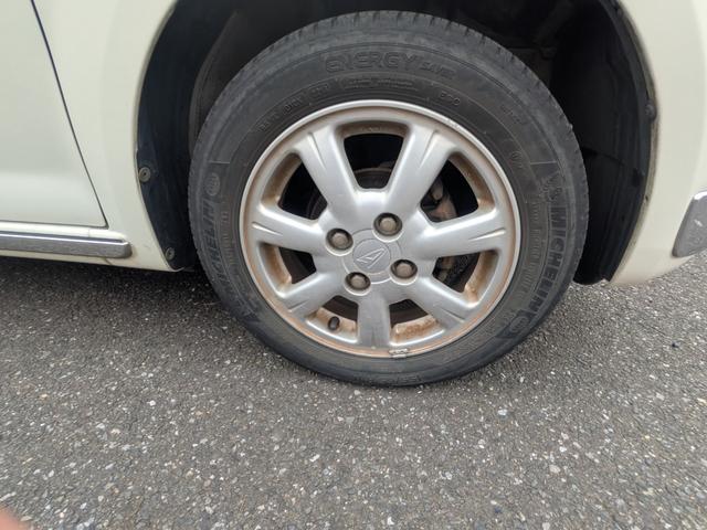 ミラジーノ プレミアムＬ　ＤＶＤ再生可能　パワーウインドウ　盗難防止装置　パワーステアリング　禁煙車　キーレスキー　運転席エアバック　ＳＤナビ　ＡＢＳ　ダブルエアバッグ　ワンセグ　記録簿　電格ドアミラー　ＡＣ（12枚目）