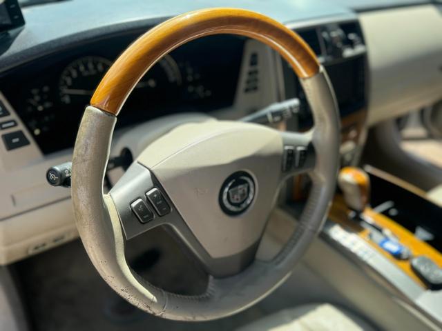 キャデラックＸＬＲ スターブラック　リミテッドエディション　正規輸入車／日本３台のみ限定車／世界で２５０台／スターブラックリミテッドエディション／色替え／（7枚目）
