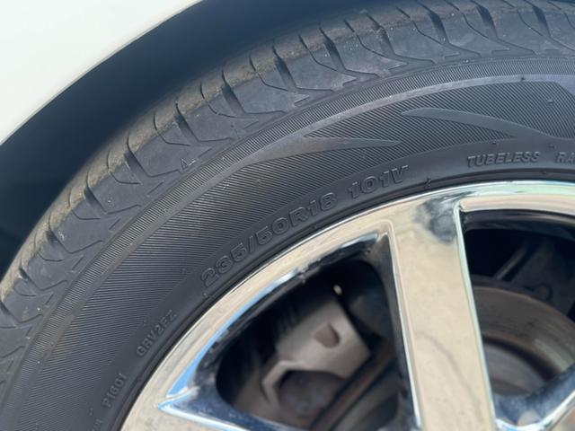 キャデラックＸＬＲ スターブラック　リミテッドエディション　正規輸入車／日本３台のみ限定車／世界で２５０台／スターブラックリミテッドエディション／色替え／（11枚目）