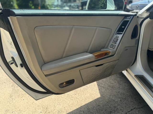 キャデラックＸＬＲ スターブラック　リミテッドエディション　正規輸入車／日本３台のみ限定車／世界で２５０台／スターブラックリミテッドエディション／色替え／（24枚目）