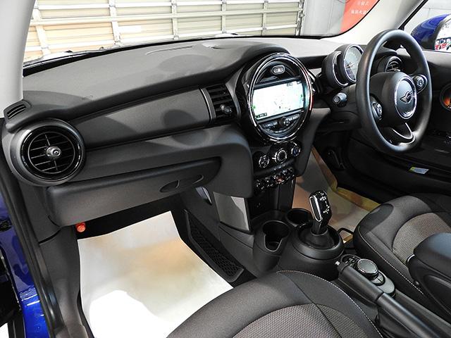 ワン 登録済未使用車 LCIモデル タッチパネルHDDナビ(9枚目)