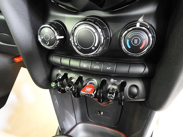 ワン 登録済未使用車 LCIモデル タッチパネルHDDナビ(20枚目)