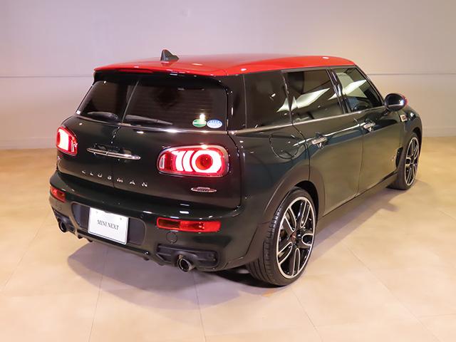 ＭＩＮＩ ジョンクーパーワークス　クラブマン　純正ＨＤＤナビ　Ｍサーバー　ＳＯＳコール　ドライブアシスト　ドライブモード　ＥＴＣルームミラー装備　ＬＥＤヘッドライト　ＬＥＤフォグ　リアコナーセンサー　リアカメラ　純正１９インチアルミ　認定中古車（10枚目）