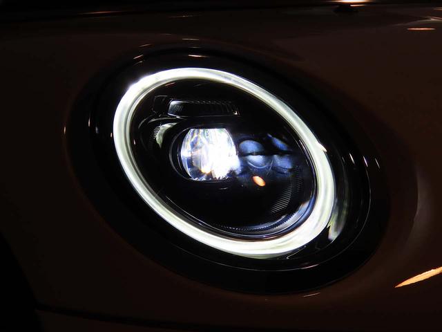 ＭＩＮＩ クーパーＤ　クラシック・トリム　純正ＨＤＤナビ　Ｍサーバー　ドライブアシスト　ドライブモード　マルチディスプレイ　ＥＴＣ　前後コナーセンサー　リアカメラ　ＵＪテールレンズ　２年保証　認定中古車（23枚目）