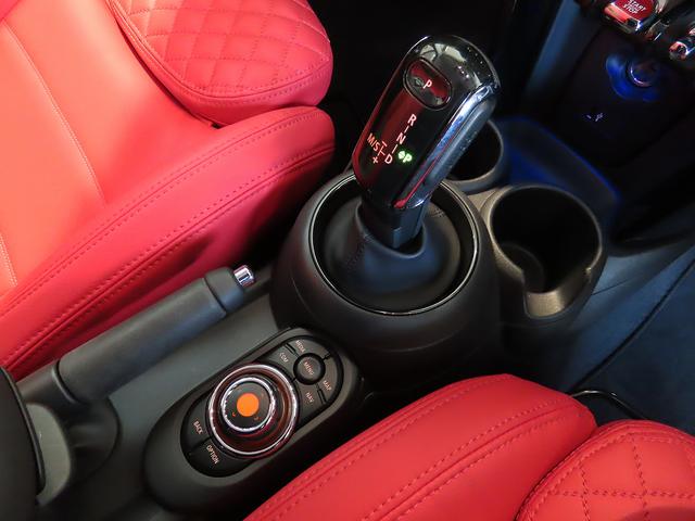 ＭＩＮＩ クーパーＳ　クラシック・トリム　純正ＨＤＤナビ　Ｍサーバー　ＳＯＳコール　ドライブアシスト　ドライブモード　前後コナーセンサー　リアカメラ　ＵＪテールレンズ　１７インチ純正アルミ　２年保証　認定中古車（19枚目）