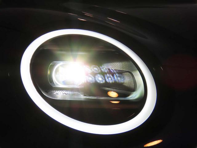 ＭＩＮＩ クーパーＥ　クラシック・トリム　携帯連動ナビ　クラシックトリム　オートエアコン　オートワイパー　ＬＥＤヘッドライト　衝撃軽減ブレーキ　純正リアカメラ　純正１７インチアルミ　２年保証　認定中古車　レンタ（23枚目）
