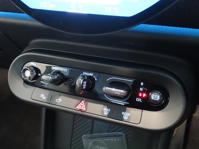 ＭＩＮＩ クーパーＣ　クラシック・トリム　携帯連動ナビ　クラシックトリム　オートエアコン　オートワイパー　ＬＥＤヘッドライト　衝撃軽減ブレーキ　純正リアカメラ　純正アルミ　整備記録（18枚目）