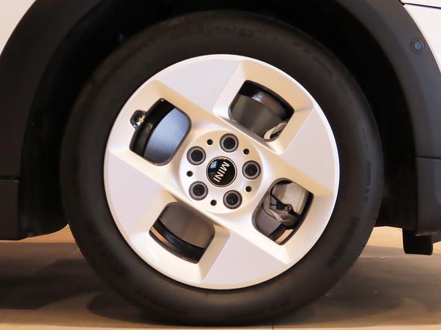 ＭＩＮＩ クーパーＣ　クラシック・トリム　携帯連動ナビ　クラシックトリム　オートエアコン　オートワイパー　ＬＥＤヘッドライト　衝撃軽減ブレーキ　純正リアカメラ　純正アルミ　整備記録（26枚目）