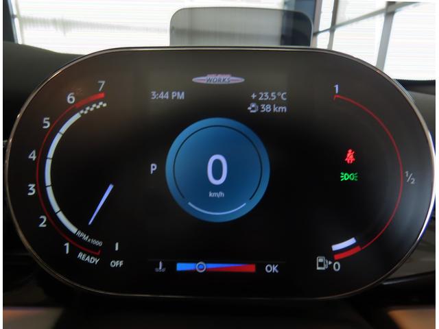 ＭＩＮＩ 　純正ＨＤＤナビ　ＡＣＣ　ＳＯＳコール　マルチディスプレイ　ＥＴＣルームミラー　シートヒーター　ＬＥＤヘッドライト　前後コナーセンサー　リアカメラ　ＵＪテールレンズ　１７アルミ　２年保証　認定中古車（17枚目）