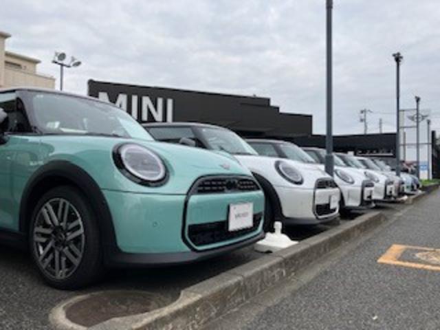 ＭＩＮＩ クーパーＳ　純正ＨＤＤナビ　ＡＣＣ　ＳＯＳコール　ヘッドアップディスプレイ　ドライブモード　ＥＴＣルームミラー　ＬＥＤヘッドライト　前後コナーセンサー　リアカメラ　ＵＪテールレンズ　２年保証　整備記録簿（37枚目）