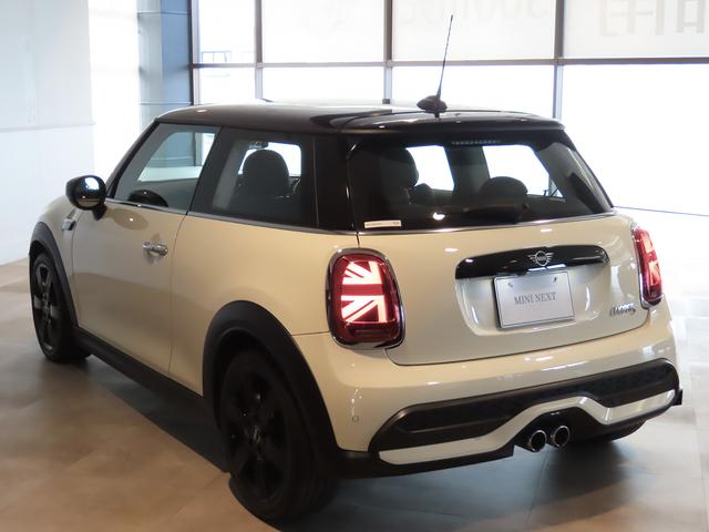 ＭＩＮＩ クーパーＳ　クラシック・トリム　純正ＨＤＤナビ　ＡＣＣ　ＳＯＳコール　マルチディスプレイ　ＥＴＣ　ＬＥＤヘッドライト　前後コナーセンサー　リアカメラ　ＵＪテールレンズ　純正１７インチアルミ　認定中古車　整備記録（13枚目）