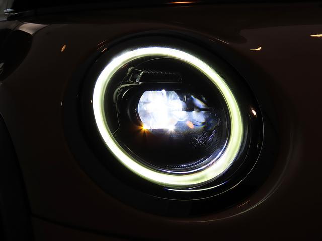 ＭＩＮＩ クーパーＳ　クラシック・トリム　純正ＨＤＤナビ　ＡＣＣ　ＳＯＳコール　マルチディスプレイ　ＥＴＣ　ＬＥＤヘッドライト　前後コナーセンサー　リアカメラ　ＵＪテールレンズ　純正１７インチアルミ　認定中古車　整備記録（24枚目）