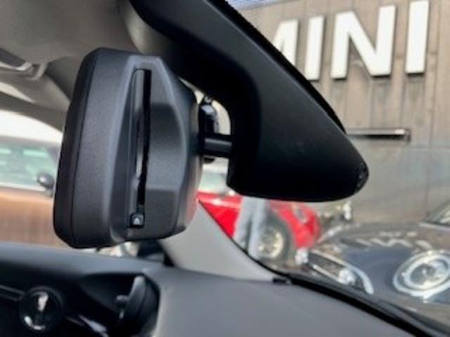 ＭＩＮＩ クーパーＳＤ　純正ＨＤＤナビ　ＡＣＣ　ＳＯＳコール　ＥＴＣルームミラー　ＬＥＤヘッドライト　ＬＥＤフォグ　前後コナーセンサー　ＵＪテールレンズ　リアカメラ　１７インチアルミ　認定中古車　整備記録（13枚目）