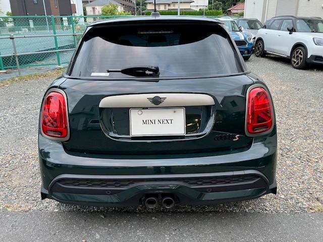 ＭＩＮＩ クーパーＳ　レゾリュート・エディション　ＡＰＰ　ＳＯＳコール　マルチディスプレイ　ヘッドアップディスプレイ　ＥＴＣルームミラー　ＬＥＤヘッドライト　前後コナーセンサー　リアカメラ　ＵＪテールレンズ　１８インチ　認定中古車　整備記録（7枚目）