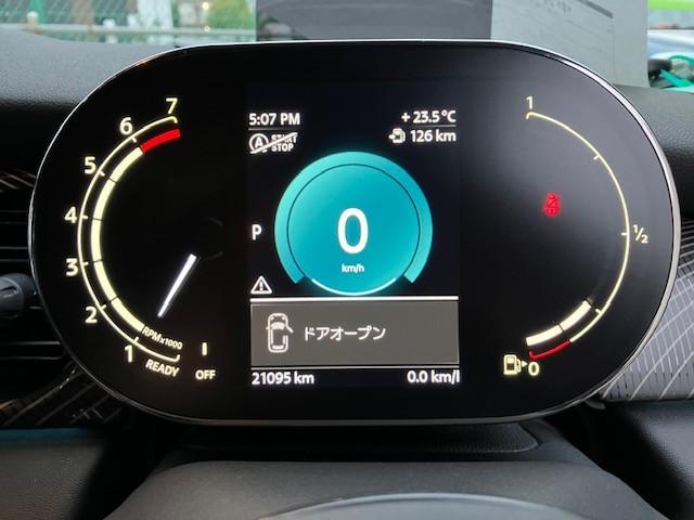 ＭＩＮＩ クーパーＳ　レゾリュート・エディション　ＡＰＰ　ＳＯＳコール　マルチディスプレイ　ヘッドアップディスプレイ　ＥＴＣルームミラー　ＬＥＤヘッドライト　前後コナーセンサー　リアカメラ　ＵＪテールレンズ　１８インチ　認定中古車　整備記録（12枚目）