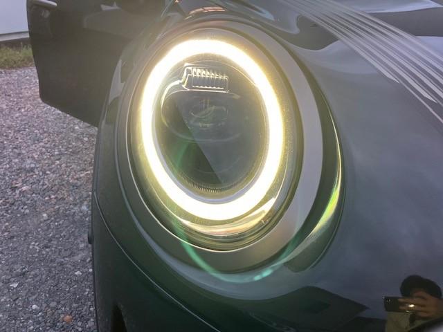 ＭＩＮＩ クーパーＳ　レゾリュート・エディション　ＡＰＰ　ＳＯＳコール　マルチディスプレイ　ヘッドアップディスプレイ　ＥＴＣルームミラー　ＬＥＤヘッドライト　前後コナーセンサー　リアカメラ　ＵＪテールレンズ　１８インチ　認定中古車　整備記録（19枚目）