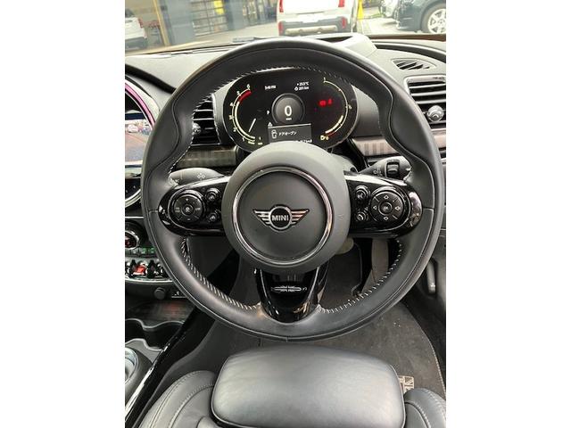 ＭＩＮＩ クーパーＤ　クラブマン　純正ＨＤＤナビ　ＡＣＣ　ＳＯＳコール　ＥＴＣルームミラー　マルチディスプレイ　ヘッドアップディスプレイ　レザー　シートヒーター　前後コナーセンサー　ＵＪテールレンズ　リアカメラ　整備記録　認定中古車（18枚目）