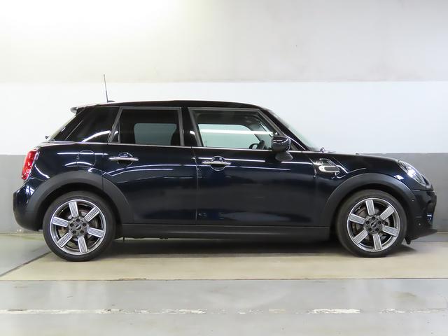 MINI クーパー 純正HDDナビ ドライブアシスト ETC レザー シートヒーター LEDヘッドライト 前後コナーセンサー リアカメラ UJテールレンズ 認定中古車 整備記録(8枚目)