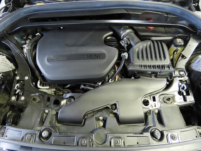 MINI クーパーSD クロスオーバー オール4 純正HDDナビ ACC SOSコール マルチディスプレイ ヘッドアップディスプレイ レザーシート シートヒーター 前後コナーセンサー リアカメラ UJテールレンズ 純正アルミ19 認定中古車 整備記録(6枚目)