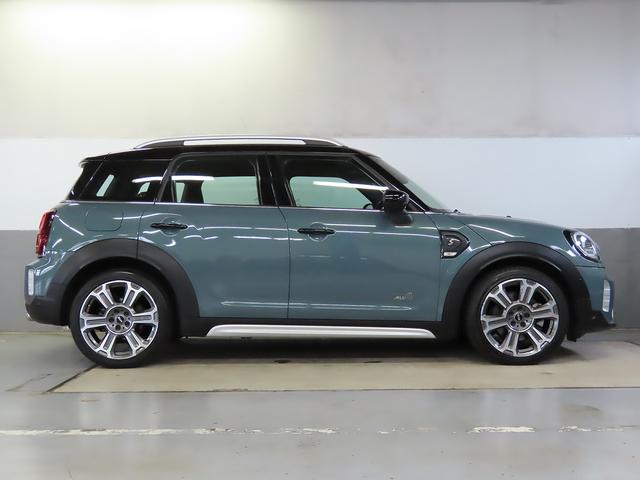 MINI クーパーSD クロスオーバー オール4 純正HDDナビ ACC SOSコール マルチディスプレイ ヘッドアップディスプレイ レザーシート シートヒーター 前後コナーセンサー リアカメラ UJテールレンズ 純正アルミ19 認定中古車 整備記録(8枚目)