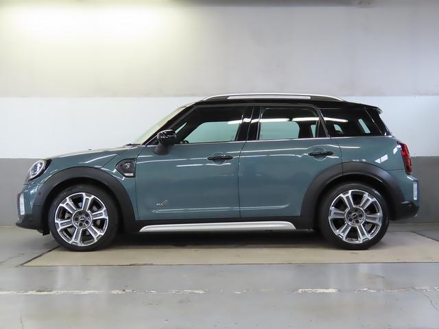 MINI クーパーSD クロスオーバー オール4 純正HDDナビ ACC SOSコール マルチディスプレイ ヘッドアップディスプレイ レザーシート シートヒーター 前後コナーセンサー リアカメラ UJテールレンズ 純正アルミ19 認定中古車 整備記録(9枚目)