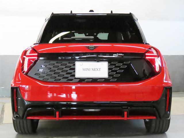 ＭＩＮＩ ＪＣＷ　Ｅ　ジョン・クーパー・ワークス・トリム　携帯連動ナビ　ＡＣＣ　ＳＯＳコール　ヘッドアップディスプレイ　ハーマンスピーカー　ＥＴＣ　パワーシート　アランドビューモニター　純正アルミ１８インチ　認定中古車　整備記録（7枚目）