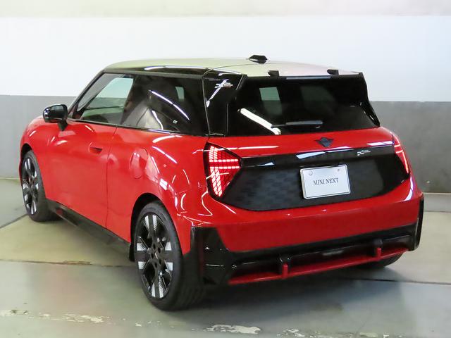 ＭＩＮＩ ＪＣＷ　Ｅ　ジョン・クーパー・ワークス・トリム　携帯連動ナビ　ＡＣＣ　ＳＯＳコール　ヘッドアップディスプレイ　ハーマンスピーカー　ＥＴＣ　パワーシート　アランドビューモニター　純正アルミ１８インチ　認定中古車　整備記録（13枚目）