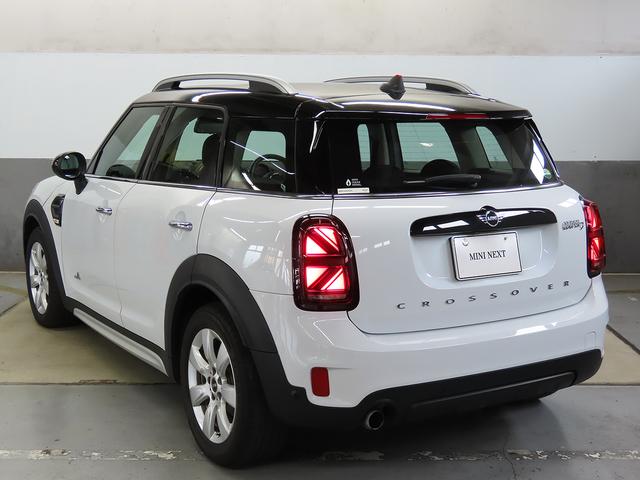 ＭＩＮＩ クーパーＤ　クロスオーバー　オール４　純正ＨＤＤナビ　ＡＣＣ　ＳＯＳコール　ＥＴＣルームミラーシートヒーター　ＬＥＤヘッドライト　リアコナーセンサー　リアカメラ　ＵＪテールレンズ　純正アルミ　整備記録　認定中古車（13枚目）