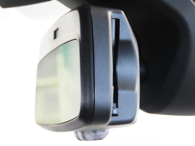 ＭＩＮＩ クーパーＤ　クロスオーバー　オール４　純正ＨＤＤナビ　ＡＣＣ　ＳＯＳコール　ＥＴＣルームミラーシートヒーター　ＬＥＤヘッドライト　リアコナーセンサー　リアカメラ　ＵＪテールレンズ　純正アルミ　整備記録　認定中古車（17枚目）