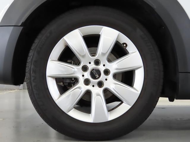 ＭＩＮＩ クーパーＤ　クロスオーバー　オール４　純正ＨＤＤナビ　ＡＣＣ　ＳＯＳコール　ＥＴＣルームミラーシートヒーター　ＬＥＤヘッドライト　リアコナーセンサー　リアカメラ　ＵＪテールレンズ　純正アルミ　整備記録　認定中古車（25枚目）