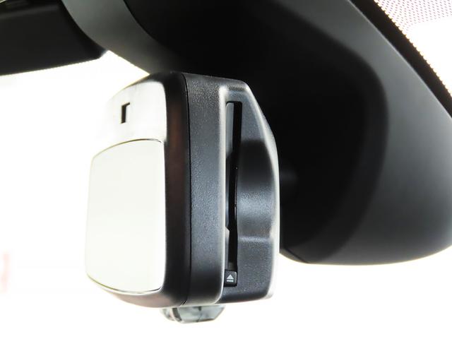 ＭＩＮＩ ジョンクーパーワークス　クラブマン　ＡＰＰ　ＳＯＳコール　マルチディスプレイ　ヘッドアップディスプレイ　ＥＴＣ　レザーシート　シートヒーター　ＬＥＤヘッドライト　前後コナーセンサー　リアカメラ　整備記録　認定中古車（21枚目）