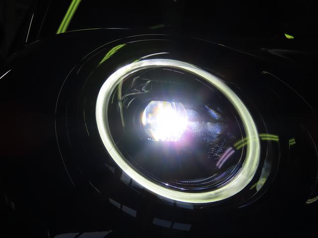 ＭＩＮＩ ジョンクーパーワークス　クラブマン　ＡＰＰ　ＳＯＳコール　マルチディスプレイ　ヘッドアップディスプレイ　ＥＴＣ　レザーシート　シートヒーター　ＬＥＤヘッドライト　前後コナーセンサー　リアカメラ　整備記録　認定中古車（26枚目）