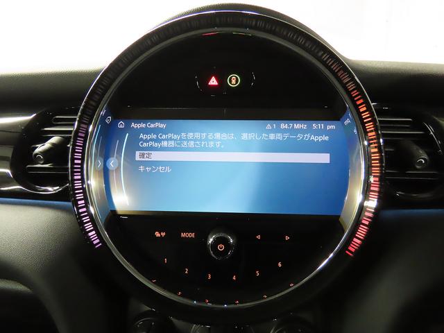 ＭＩＮＩ クーパー　カムデン・エディション　ＡＰＰ　ＳＯＳコール　マルチディスプレイ　ヘッドアップディスプレイ　ドライブモード　シートヒーター　前後コナーセンサー　リアカメラ　ＵＪテールレンズ　純正１８インチアルミ　整備記録　認定中古車（14枚目）