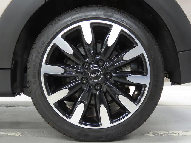 ＭＩＮＩ クーパー　カムデン・エディション　ＡＰＰ　ＳＯＳコール　マルチディスプレイ　ヘッドアップディスプレイ　ドライブモード　シートヒーター　前後コナーセンサー　リアカメラ　ＵＪテールレンズ　純正１８インチアルミ　整備記録　認定中古車（26枚目）