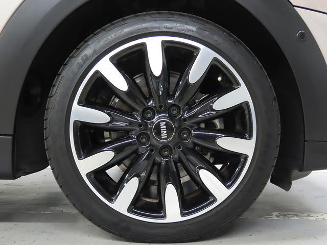 ＭＩＮＩ クーパー　カムデン・エディション　ＡＰＰ　ＳＯＳコール　マルチディスプレイ　ヘッドアップディスプレイ　ドライブモード　シートヒーター　前後コナーセンサー　リアカメラ　ＵＪテールレンズ　純正１８インチアルミ　整備記録　認定中古車（27枚目）