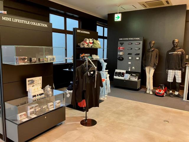 ＭＩＮＩ クーパーＳ　クラブマン　ファイナル・エディション　純正ＨＤＤナビ　ＳＯＳコール　マルチディスプレイ　ドライブモード　レザーシート　シートヒーター　前後コナーセンサー　リアカメラ　ＵＪテールレンズ　１８インチアルミ　認定中古車　整備記録（36枚目）