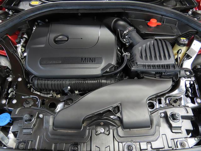 MINI クーパーS クラブマン オール4 HDDナビ ACC ETC ハーマンスピーカー マルチディスプレイ JCWステアリング シートヒーター サンルーフ 前後コナーセンサー UJテールレンズ 18インチアルミ 認定中古車 整備記録(6枚目)