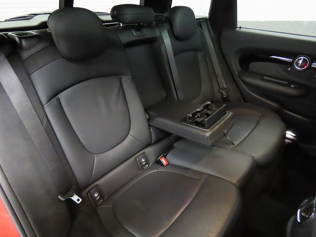 MINI クーパーS クラブマン オール4 HDDナビ ACC ETC ハーマンスピーカー マルチディスプレイ JCWステアリング シートヒーター サンルーフ 前後コナーセンサー UJテールレンズ 18インチアルミ 認定中古車 整備記録(25枚目)