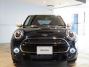 ＭＩＮＩ クーパーＳ　クラシック・トリム　純正ＨＤＤナビ　Ｍサーバー　ＳＯＳコール　ドライブアシスト　ドライブモード　前後コナーセンサー　リアカメラ　ＵＪテールレンズ　１７インチ純正アルミ　２年保証　認定中古車（4枚目）