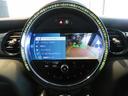クーパーＳ　クラシック・トリム　純正ＨＤＤナビ　ＡＣＣ　ＳＯＳコール　マルチディスプレイ　ＥＴＣ　ＬＥＤヘッドライト　前後コナーセンサー　リアカメラ　ＵＪテールレンズ　純正１７インチアルミ　認定中古車　整備記録（17枚目）