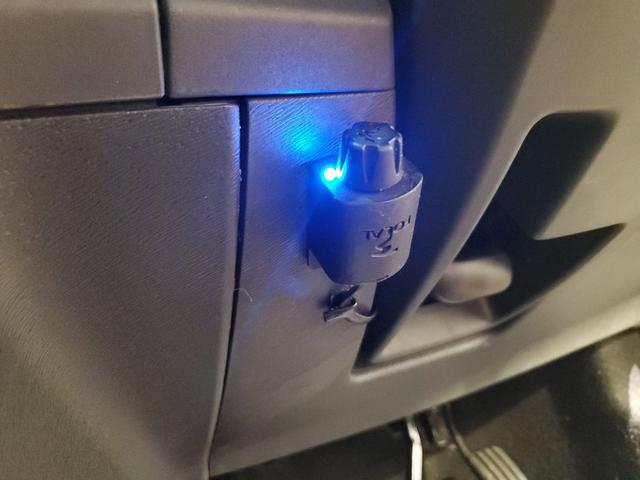 カングー ゼン　ＥＴＣ　ナビ　ＴＶ　クルーズコントロール　両側スライドドア　キーレスエントリー　電動格納ミラー　ＡＴ　ＣＤ　ＤＶＤ再生　Ｂｌｕｅｔｏｏｔｈ　盗難防止イモビライザー　ＡＢＳ　エアコン　パワーステアリング（46枚目）