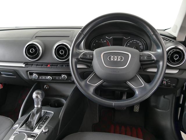 スポーツバック１．４ＴＦＳＩ　リモートコントロールキー　ＭＭＩナビゲーションシステム　認定中古車(12枚目)