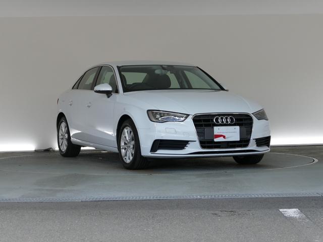 １．４ＴＦＳＩ　ＬＥＤヘッドライト＆コンビニエンス＆レザーパッケージ　認定中古車　　電動調整シート（フロント）　　リヤビューカメラ　　アダプティブ　クルーズコントロール　　シートヒーター（フロント）(9枚目)