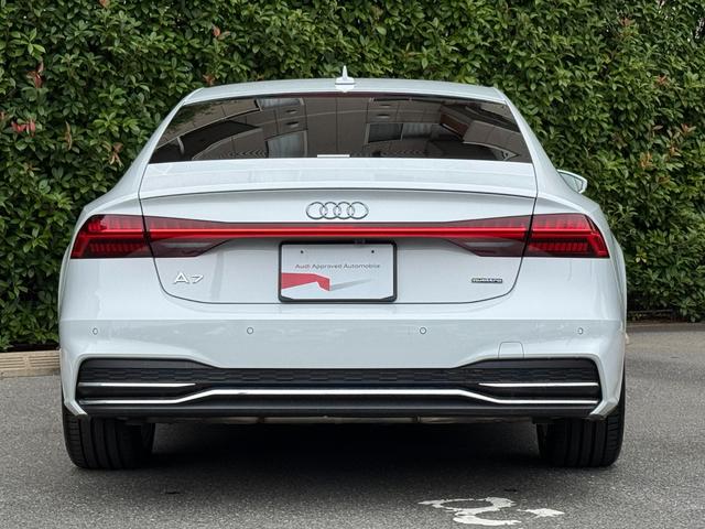 北海道から沖縄まで、全国陸送も承っております。遠方納車の手続きや費用等、スタッフまでお気軽にお問い合わせください。お車をご自宅までお持ちいたします。