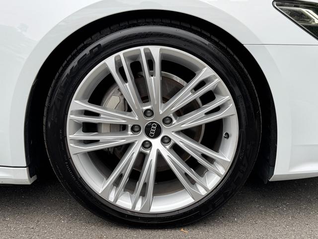 正規ディーラーのアウディ専門メカニックは認定資格を持ち、様々なテクニカルトレーニングを習得しております。多くのスタッフがドイツ本国のＡｕｄｉＡＧが認定する資格を有しております。