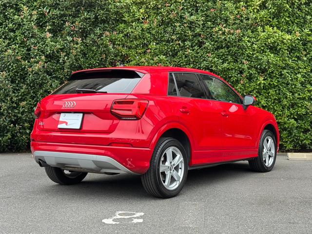 Ｑ２ ３０ＴＦＳＩスポーツ　アシスタンスパッケージ　オートマチックテールゲート　ナビゲーションパッケージ　バーチャルコクピット　認定中古車（4枚目）