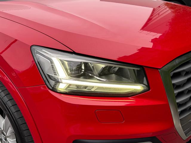 Ｑ２ ３０ＴＦＳＩスポーツ　アシスタンスパッケージ　オートマチックテールゲート　ナビゲーションパッケージ　バーチャルコクピット　認定中古車（15枚目）