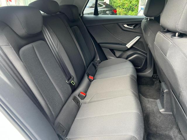 Ｑ２ ３５ＴＦＳＩアドバンスド　コンビニエンス＆アシスタンスパッケージ　ナビゲーションパッケージ　テクノロジーパッケージ　認定中古車（8枚目）